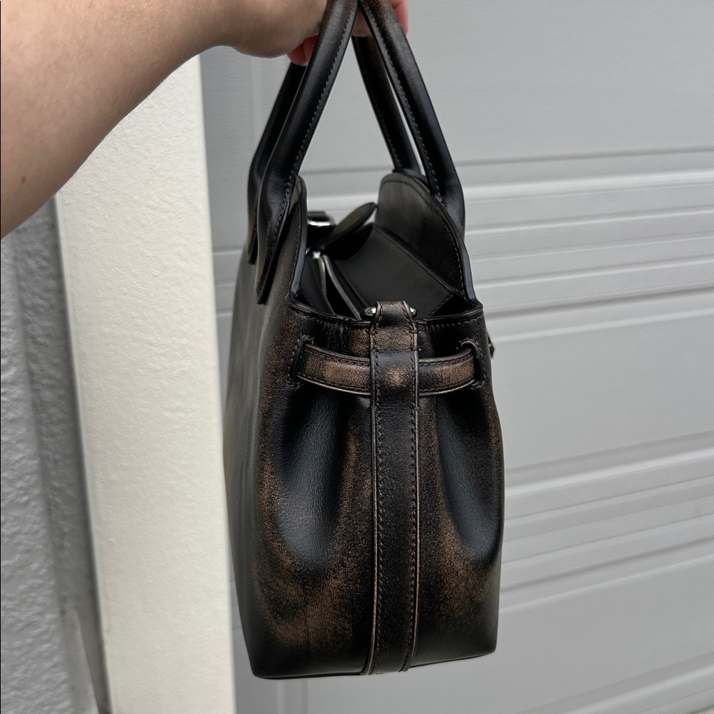 Soft Empire Carryall Bag 28 In Loved Leather - Picture 3 of 9